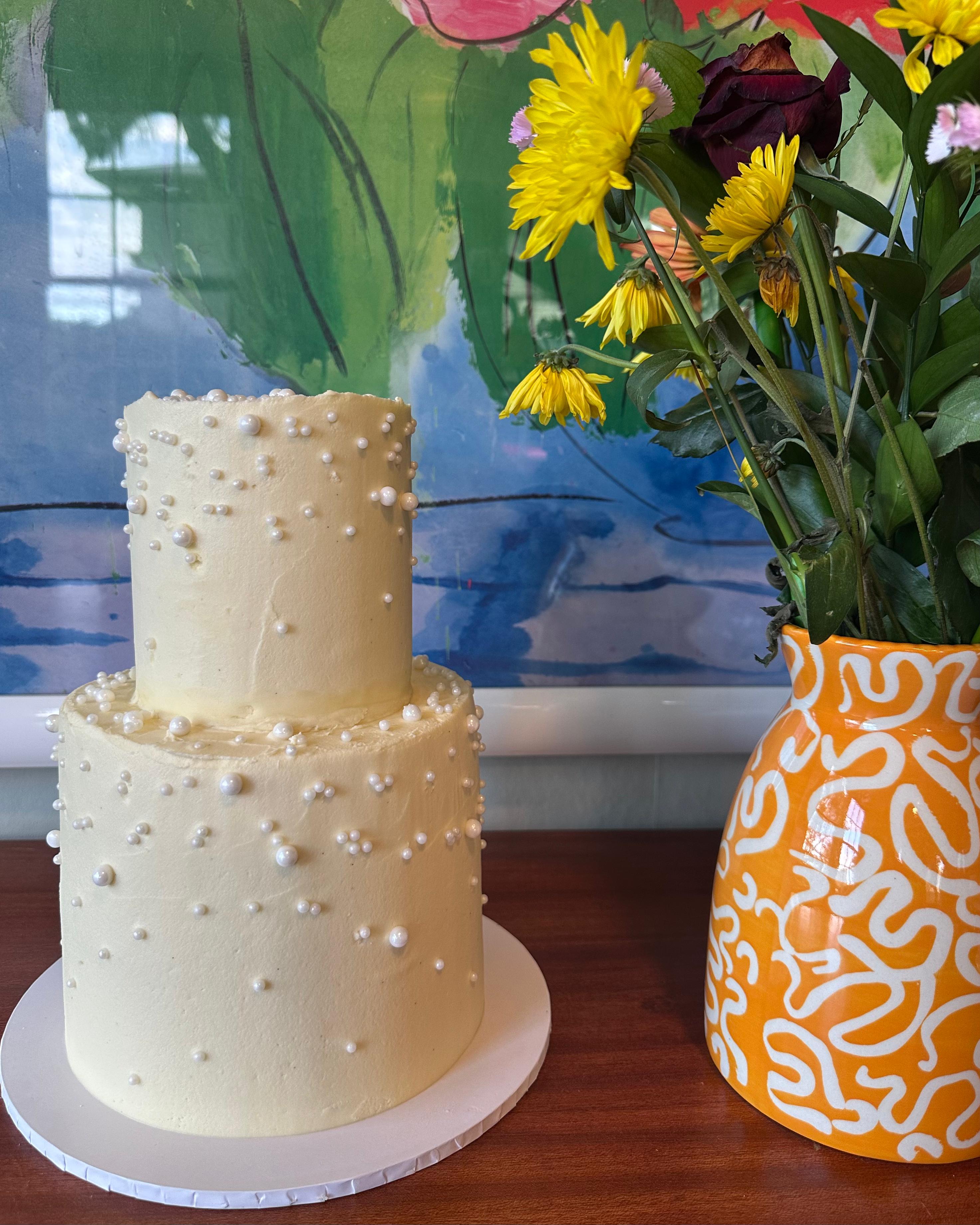 Elegant custom cake Auckland – pearl finish buttercream by Ruby Cakes Boutique