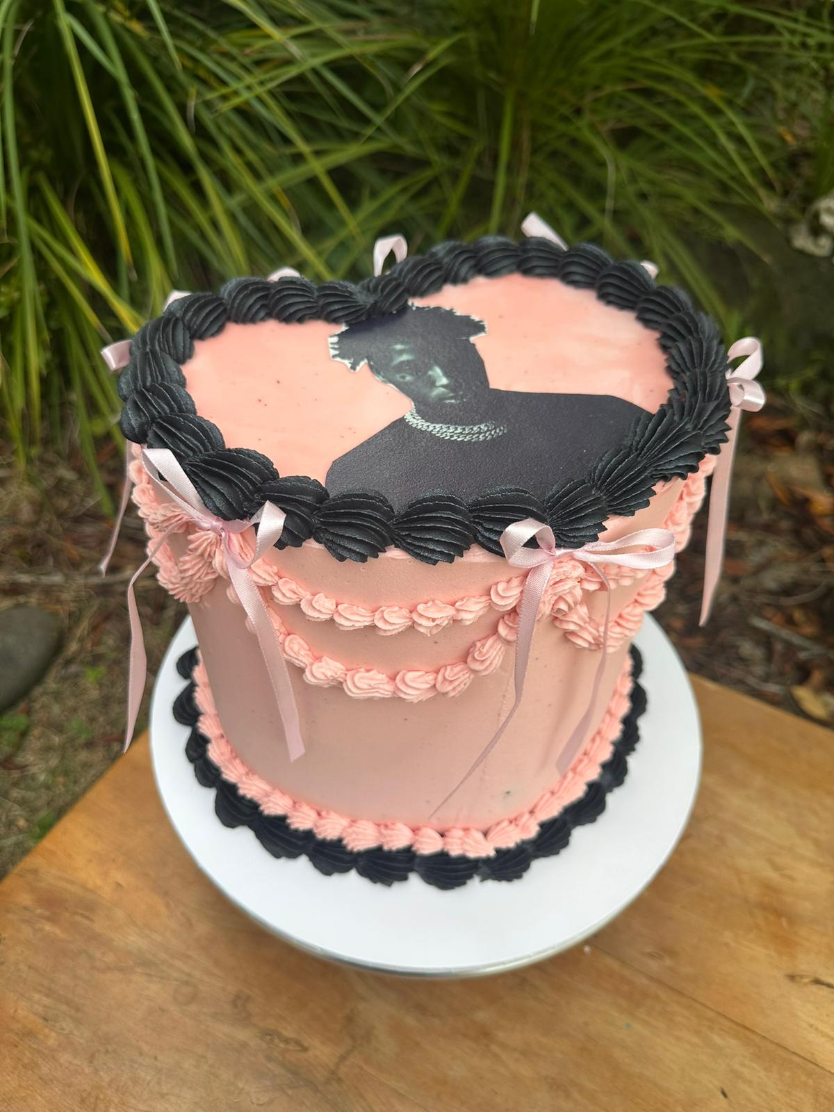 Classic Vintage cake – custom creation by Ruby Cakes Boutique