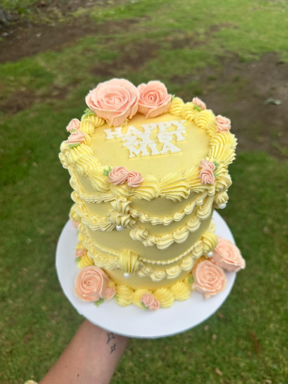 Vintage Bloom cake – custom celebration design Auckland